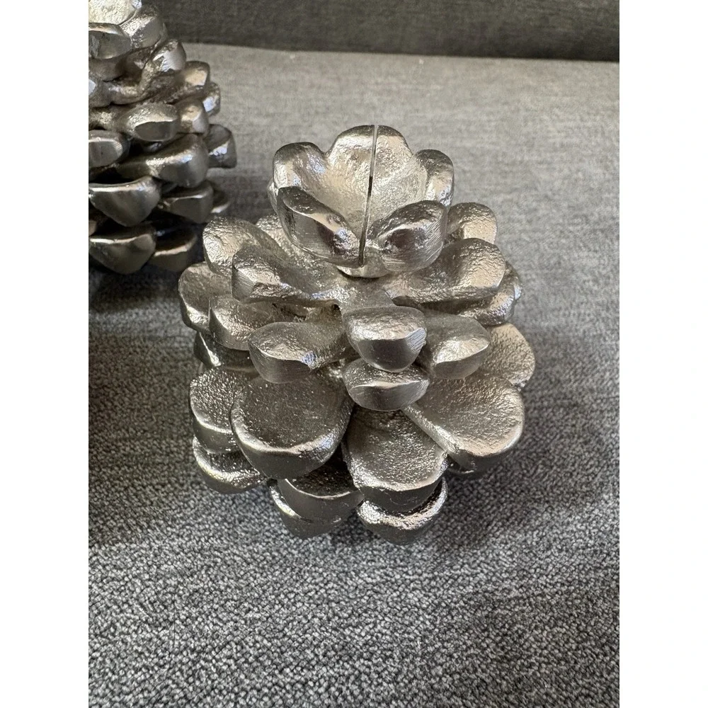 West Elm Set of 4 Pine Cone Silver‎ Place Card Holders Heavy Metal Forest Shine
